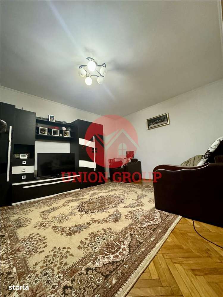 Casa foarte spatioasa D+P+2E amplasare excelenta, str. N. Iorga aproap - Imagine principală: 4/20