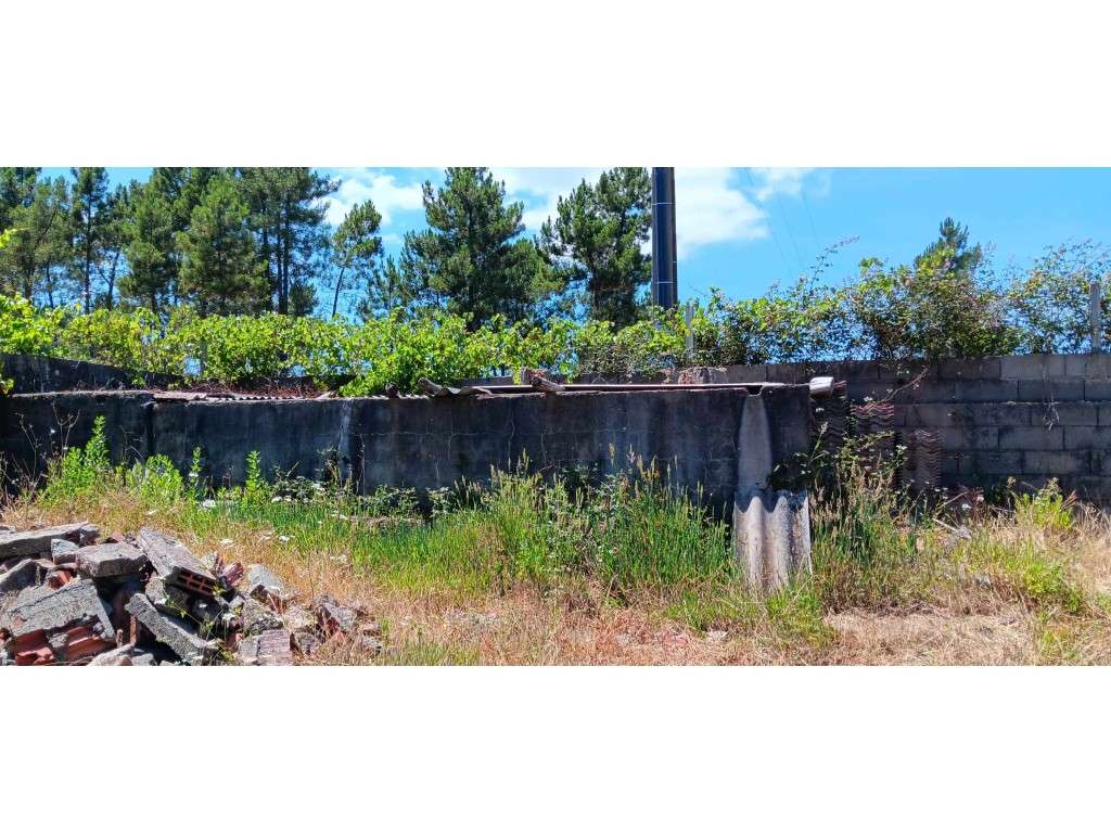 Vários Anexos para Recuperação com Terreno Venda Nova, Envendos-14