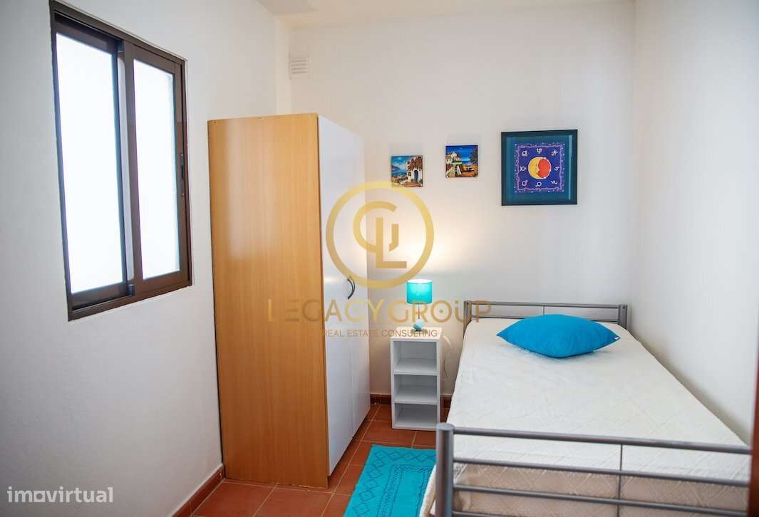 Exclusiva Moradia T3+1 mobilada, com 2 piscinas a apenas 5 minutos...-9