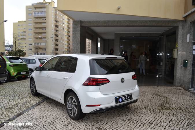 VW Golf 1.0 TSI Sound - 22