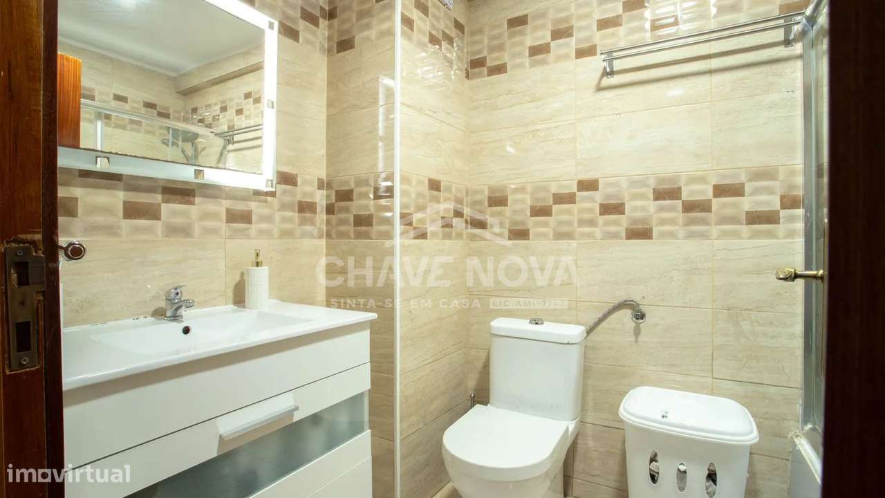 Apartamento T3 em Canidelo c/ vistas mar | Remodelado-11