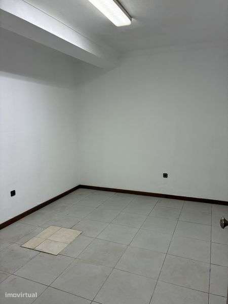 Antiga Igreja. Espaço muito versátil. - Grande imagem: 4/7