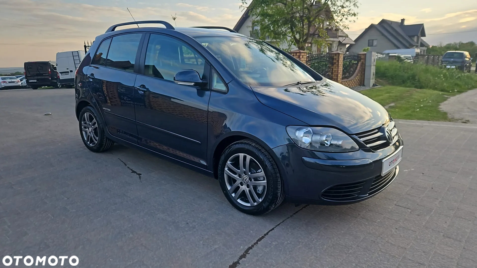 Volkswagen Golf Plus 1.9 TDI Comfortline - 3