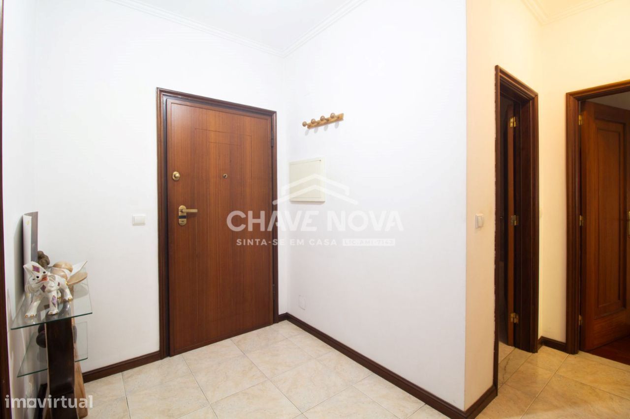 Apartamento T1+1 Último Piso c/ Garagem Box em Canidelo - Grande imagem: 2/20