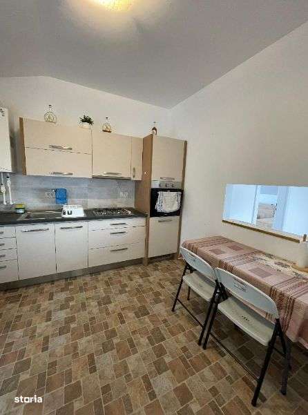 De inchiriat Aparament 3 camere, zona Centru Bloc Nou. - Imagine principală: 4/12