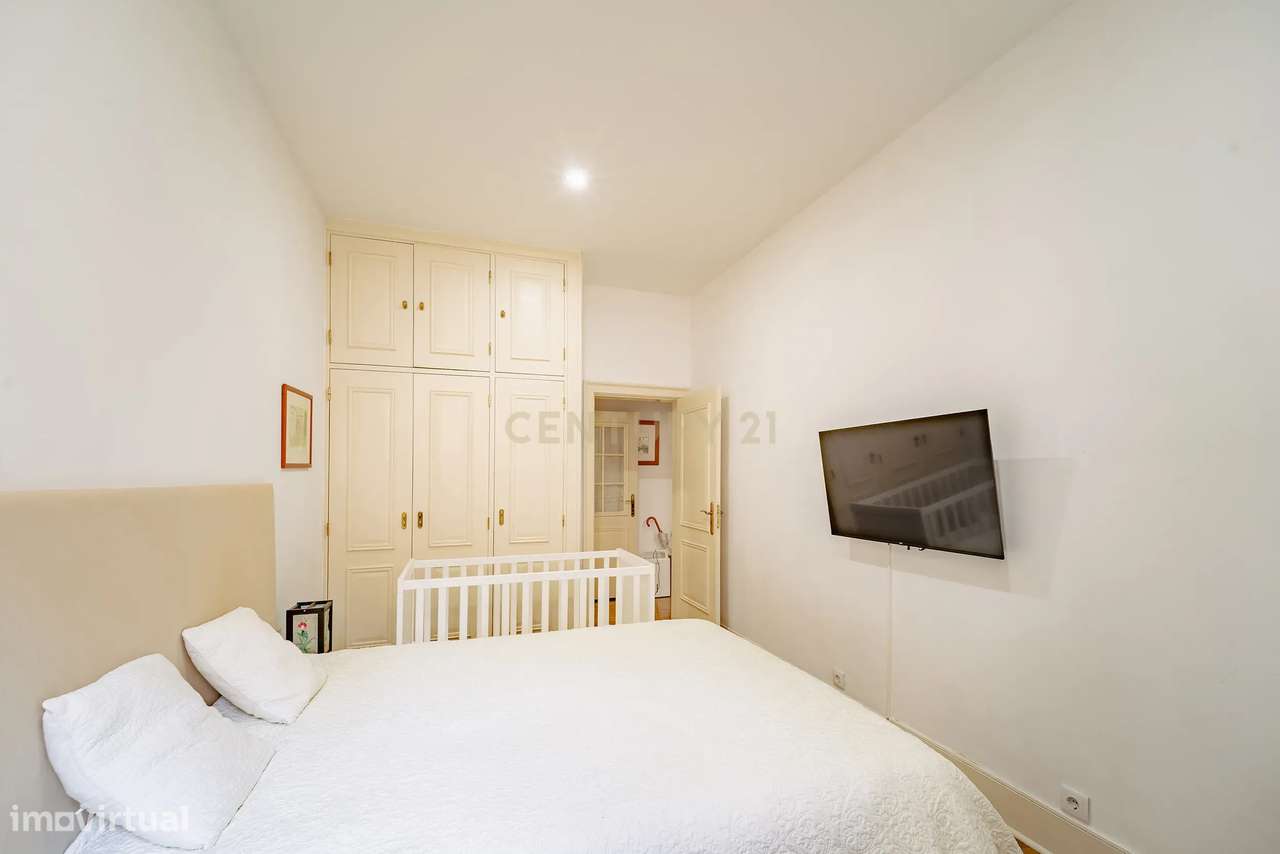 Elegante Apartamento T3 Renovado no Centro Histórico de Lisboa – Rua d-17