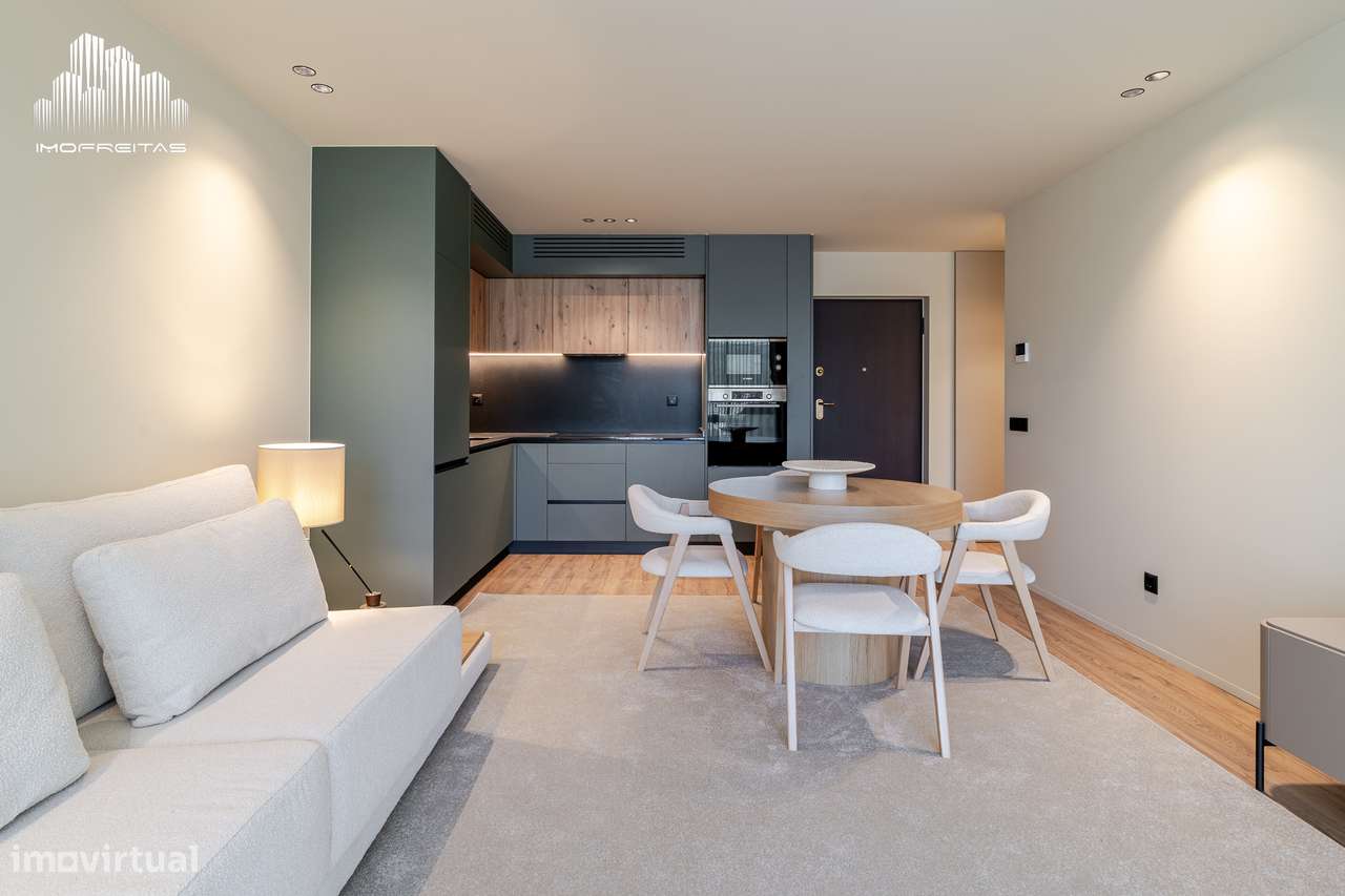 Apartamento T2 disponível para venda virado a Nascente! - Grande imagem: 2/12