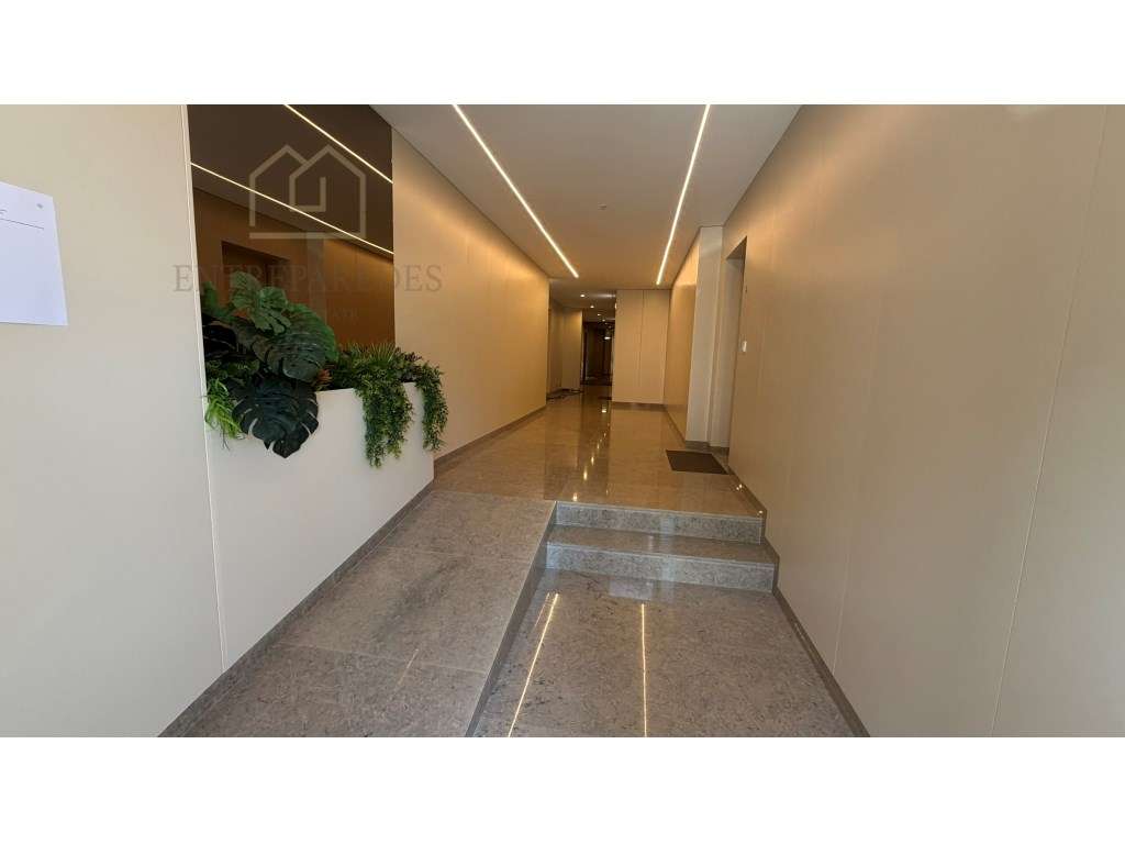 Apartamento T2 novo | garagem | 180m da Praia | para comprar em Esp... - Grande imagem: 3/22