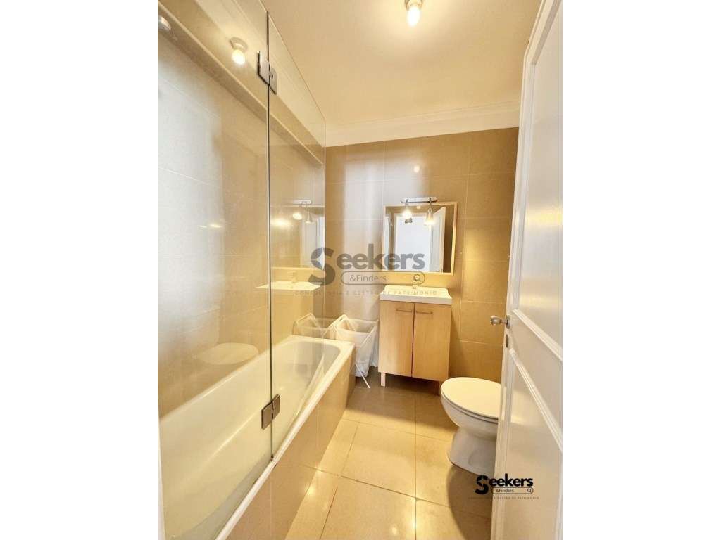 Apartamento T1 no Bairro do Rosário, Cascais - 67 m², Garagem Fecha...-9