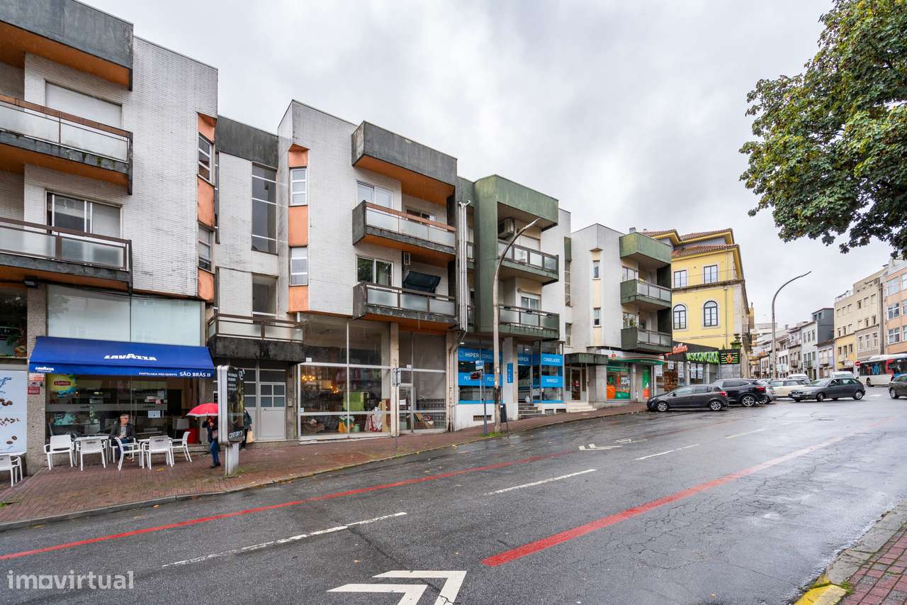 Loja para arrendamento na central Rua D. Pedro V, em Braga! - Grande imagem: 2/18