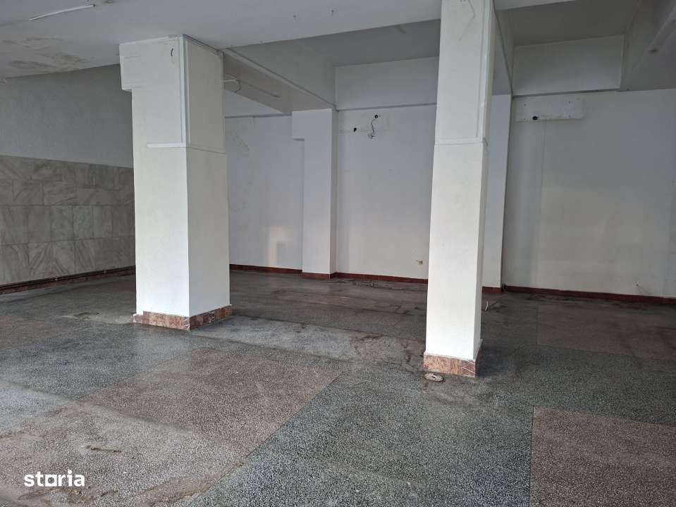Vanzare –  Spatiu comercial cu acces din strada, 150 mp util - Imagine principală: 2/5