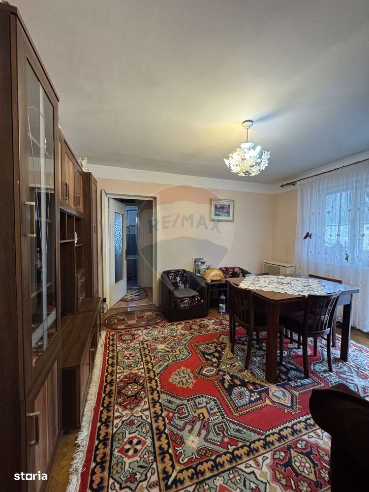 Apartament cu 2 camere, str. Turda-8