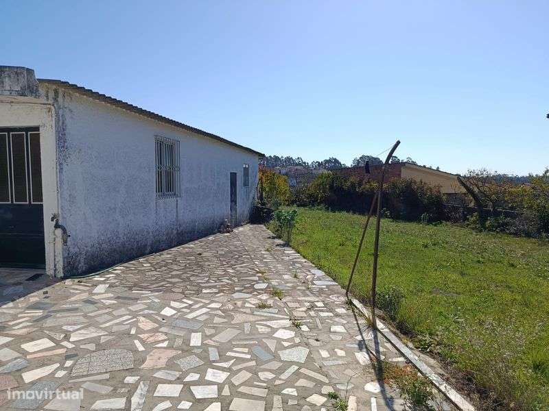 Moradia Independente T6 em Travanca- Santa Maria da Feira - Grande imagem: 4/12