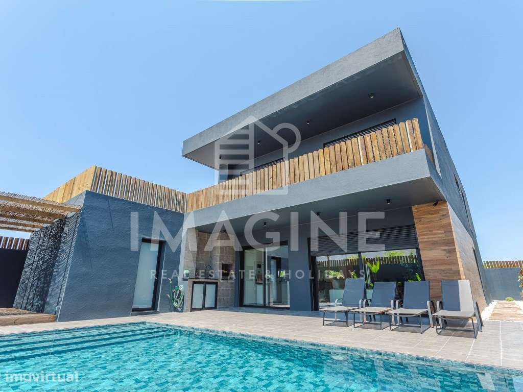 Moradia V2, de Arquitetura Moderna com Piscina e jardim - Urbanizaç... - Grande imagem: 2/60