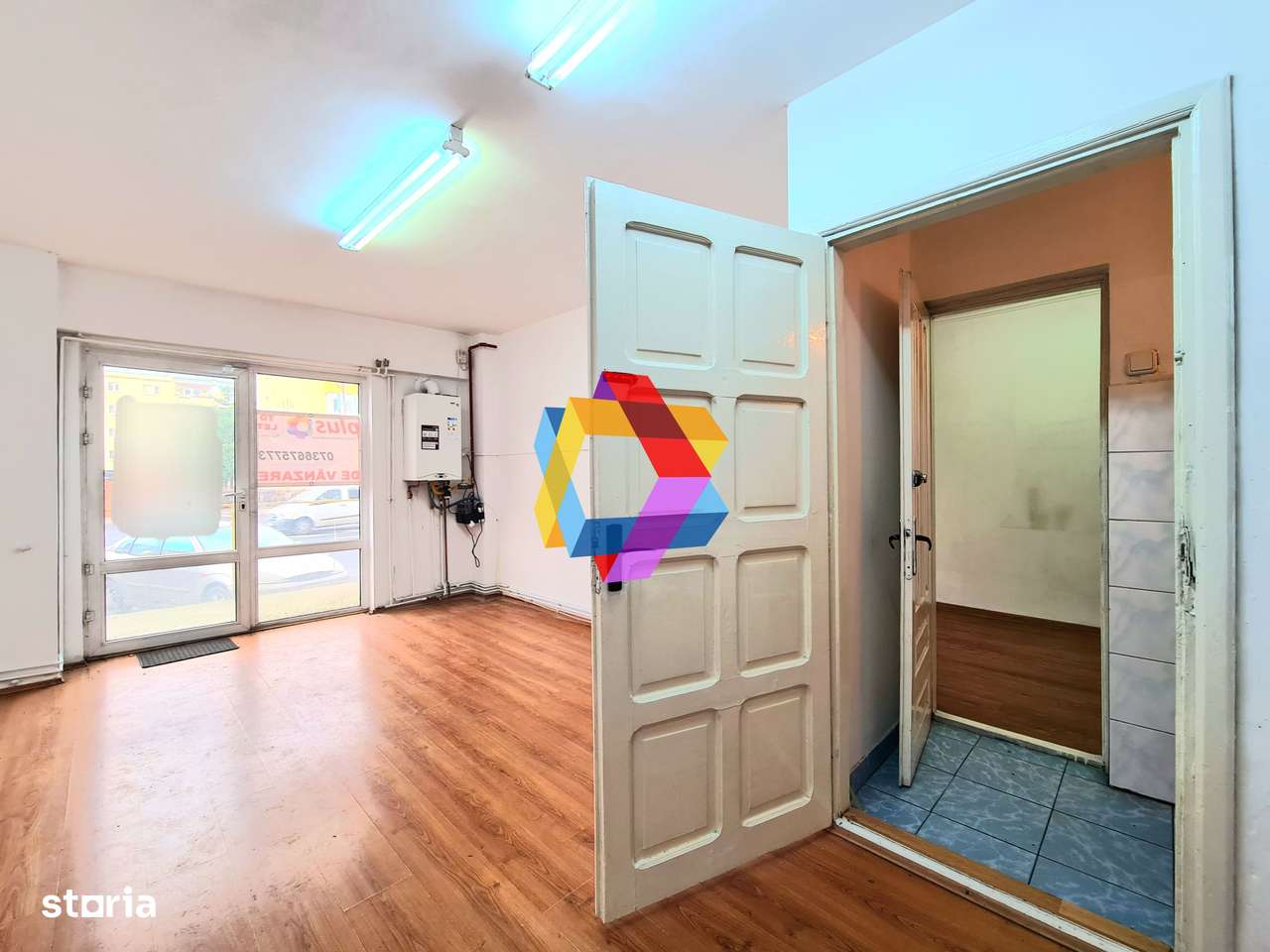 Spatiu comercial de vânzare cu vad Brașov - 57 mp # plus-imo.ro - Imagine principală: 3/9