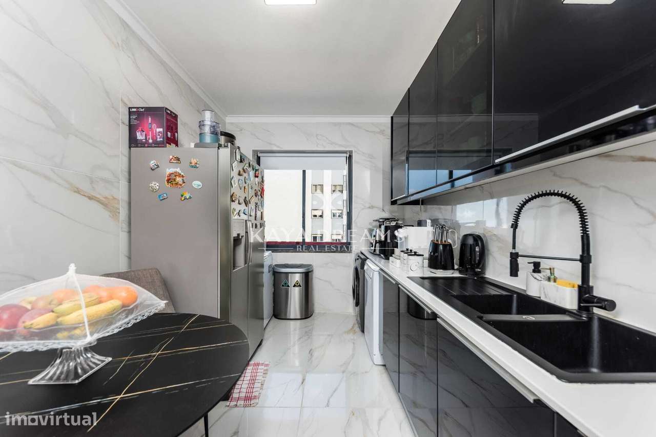 Apartamento T3 Remodelado à Venda em Bons Dias - Ramada, Odivelas-14
