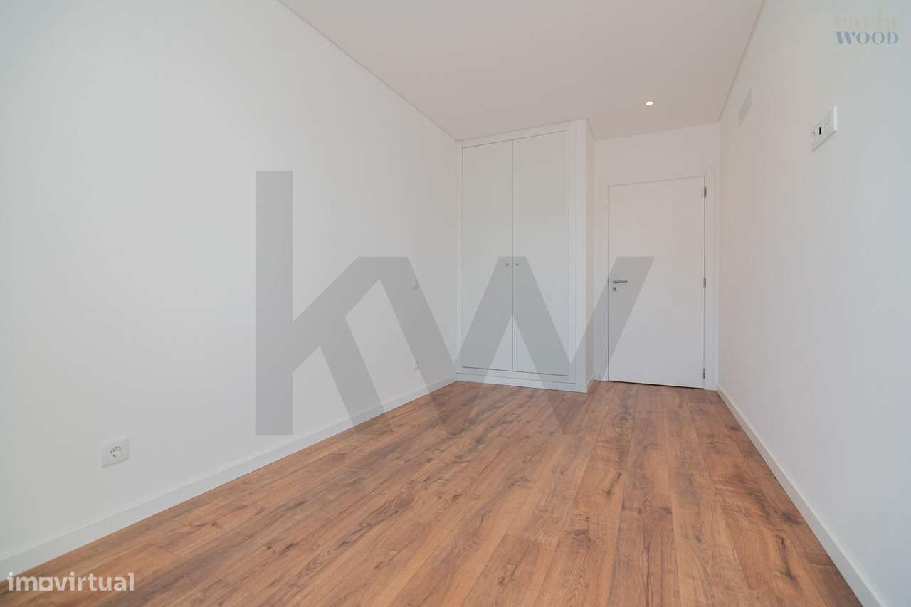 Excelente apartamento novo entre a cidade e o mar-24