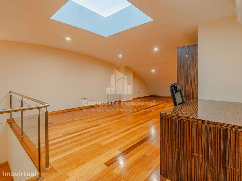 Duplex T2+1 nas Devesas | Totalmente equipado, mobilado e pronto a ...-13