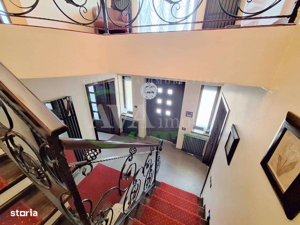 Vila eleganta ultracentrala – str. George Bacovia, Bacau - Imagine principală: 5/20