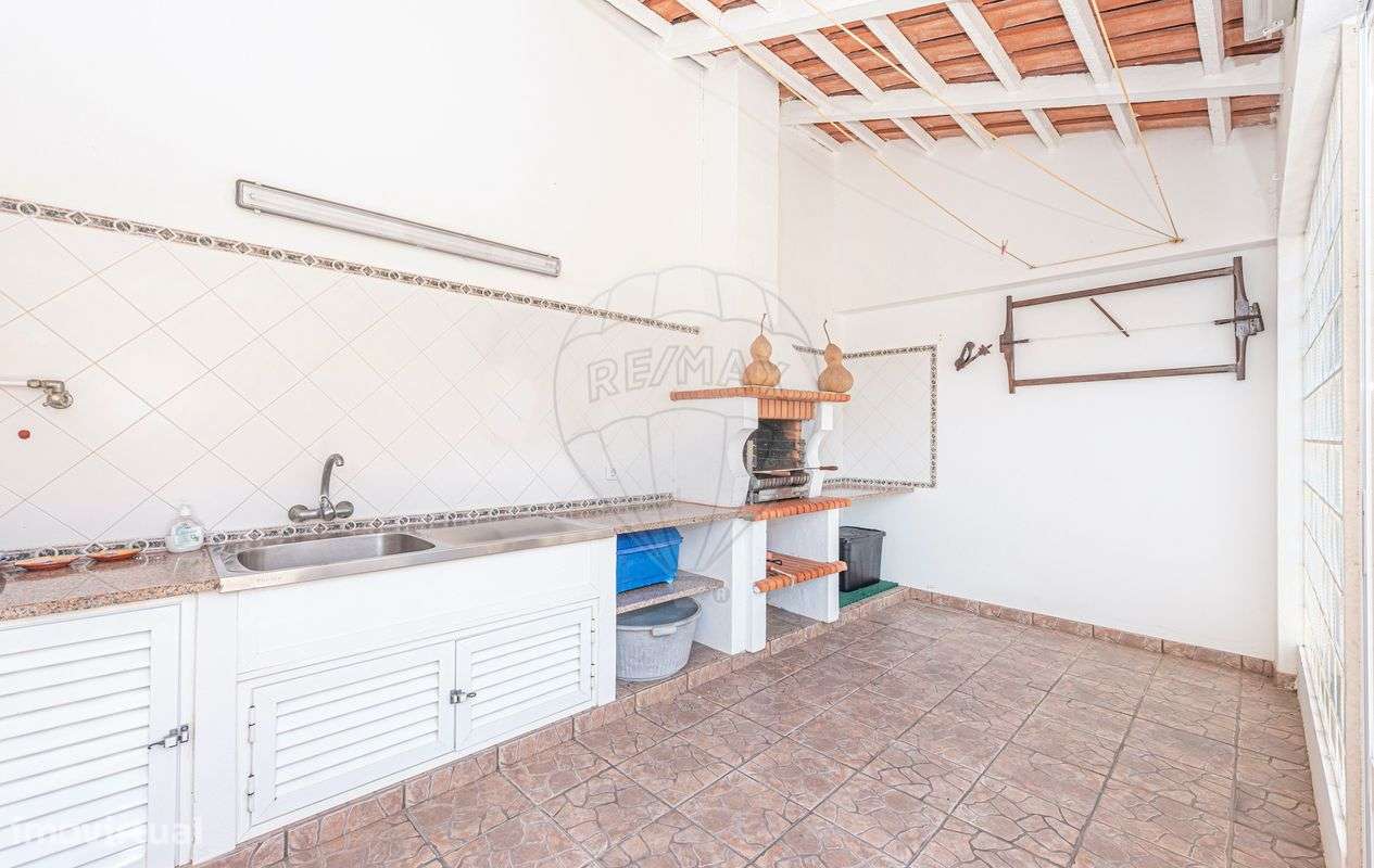 Moradia T4 para venda-26