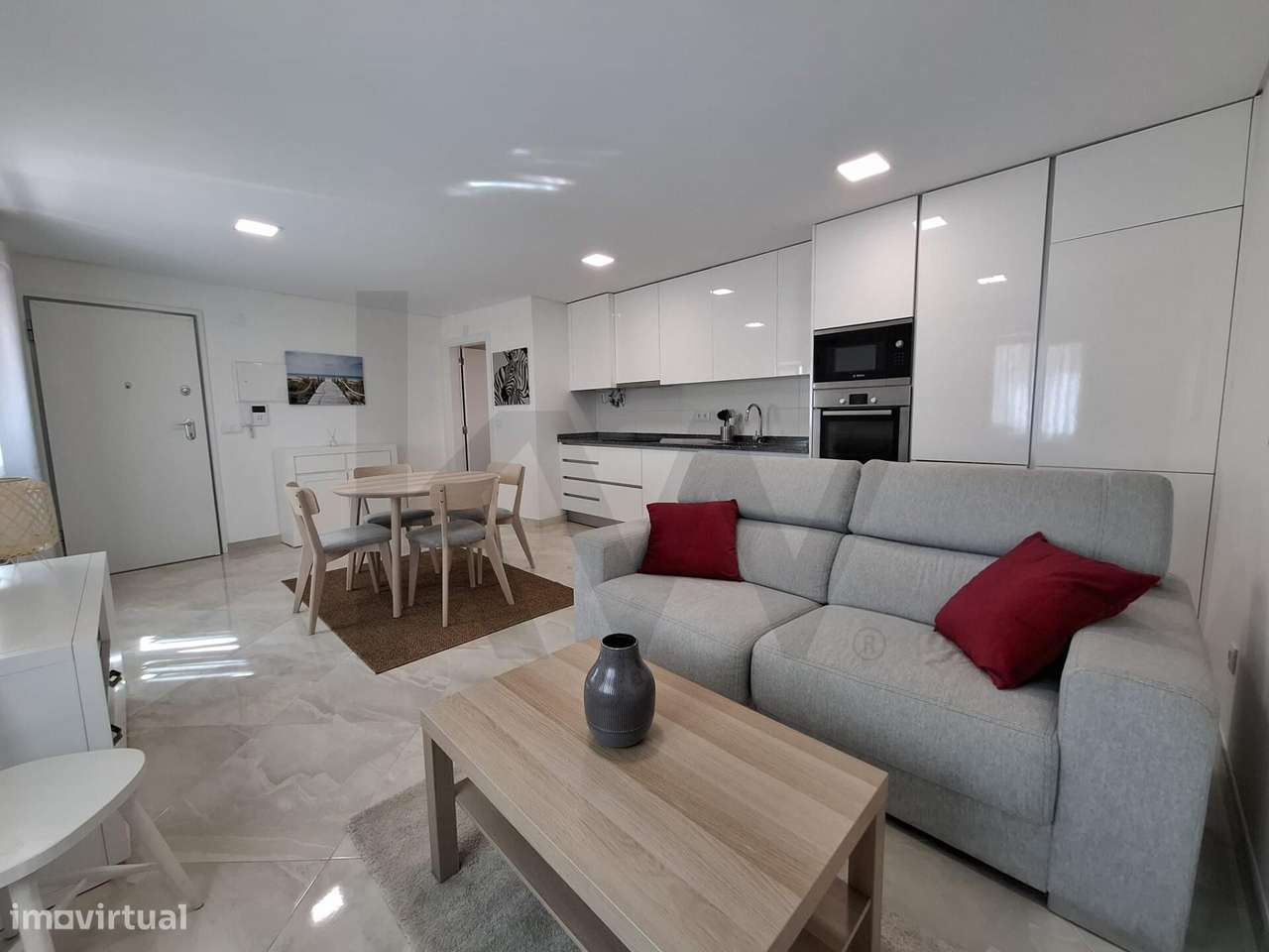 Viver a Ericeira: T1 Moderno e Mobilado no Centro Histórico - Grande imagem: 4/17