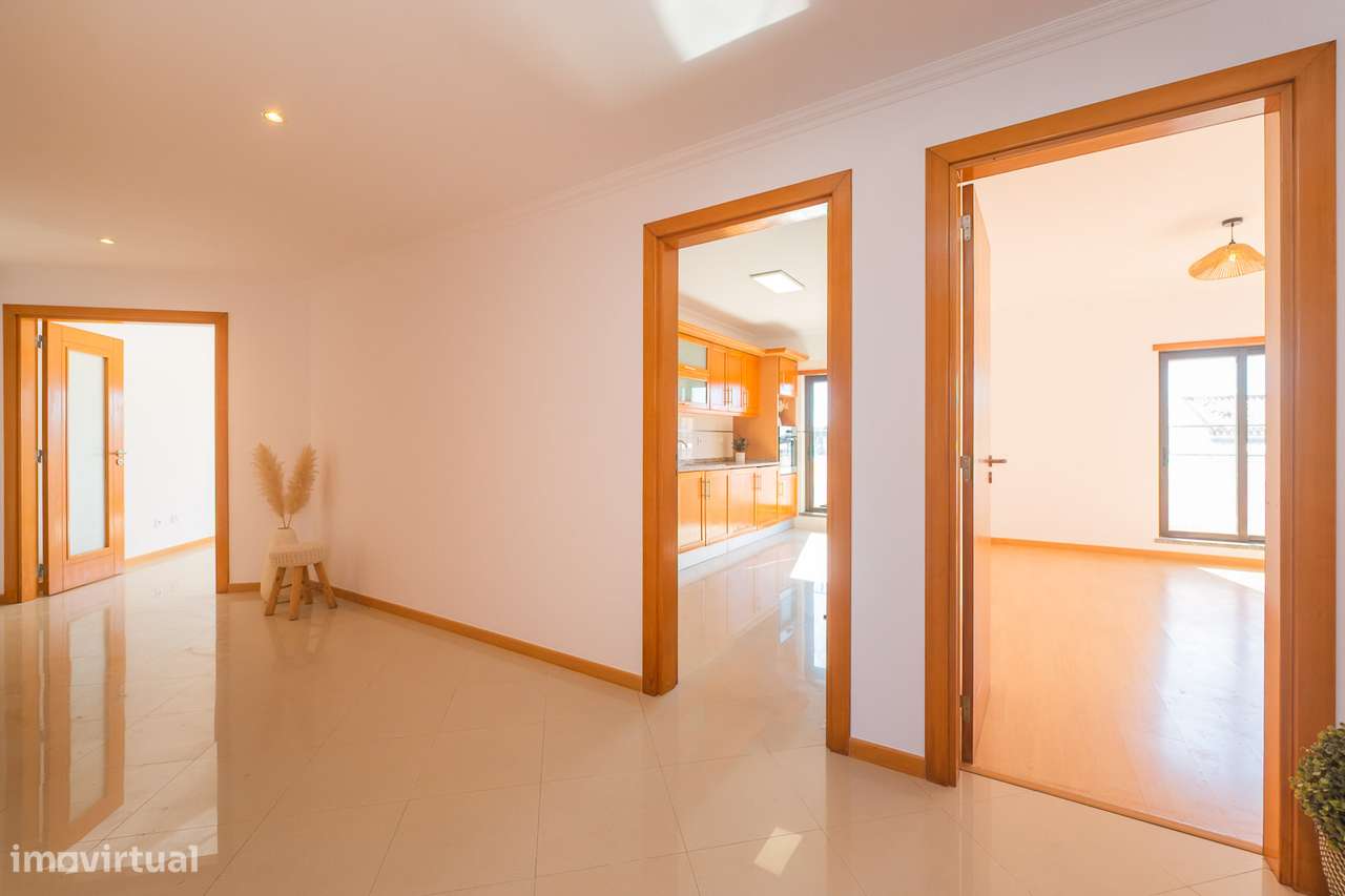 Apartamento T2 na Quinta do Conde com areas de 136m2-35