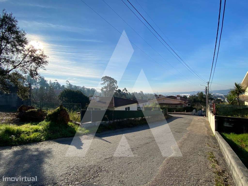 Terreno Construção de Moradia - Quinta da Giesteira - Oliveira de A... - Grande imagem: 3/6