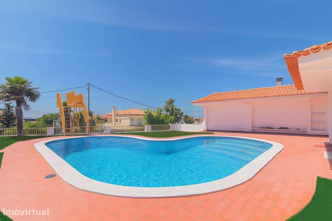 Distinta Moradia, com piscina e adega - perto de praias-49