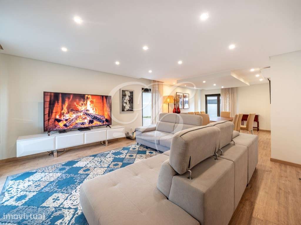 Moradia T4+1 c/ Terraço | Cascais - Grande imagem: 4/36