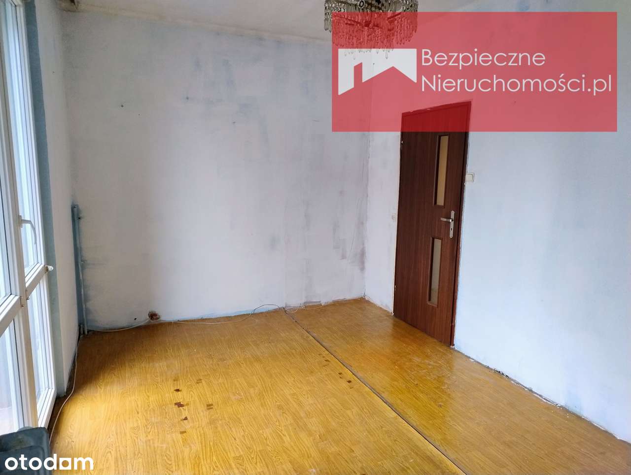 Mieszkanie 2 pokojowe, 2 balkony, strych-1