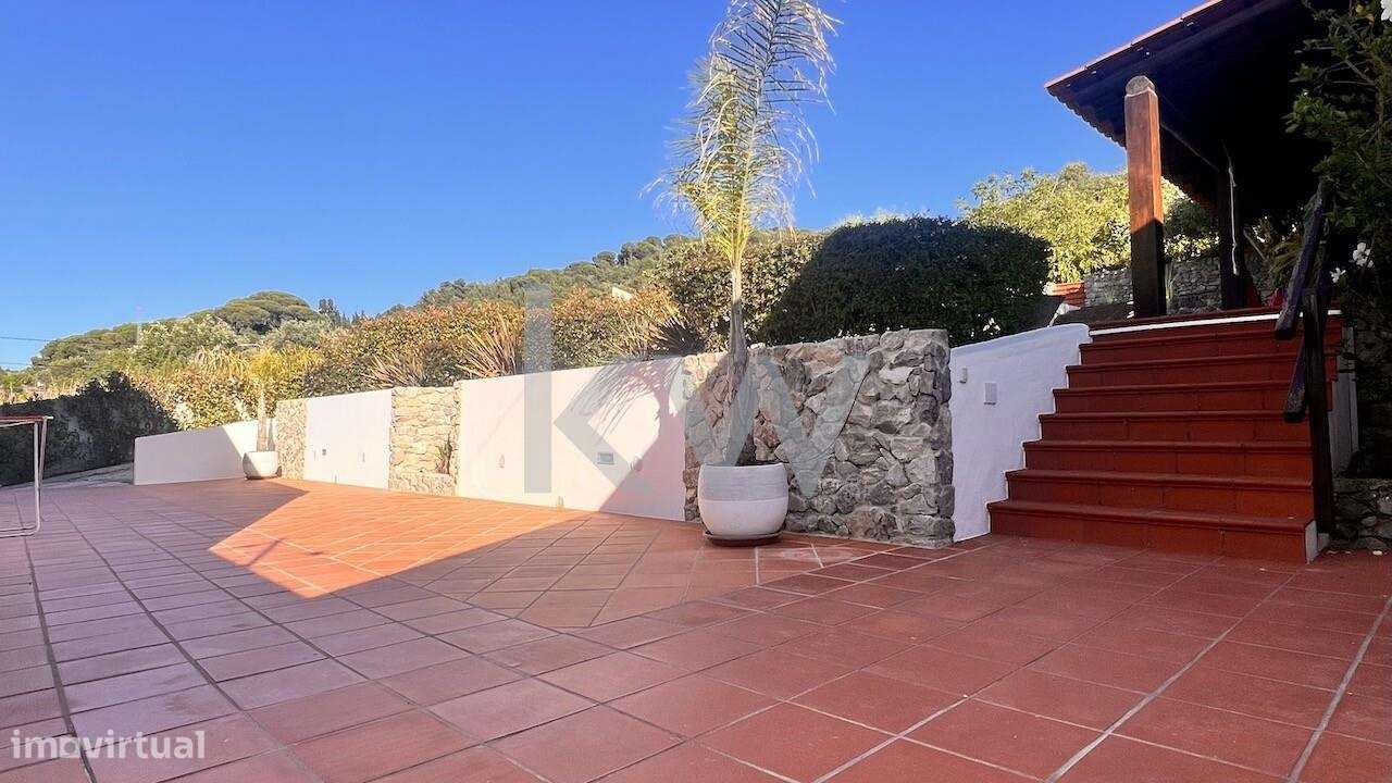 Moradia T4 com a possibilidade de ser T6 Isolada no inicio da Serra do - Grande imagem: 4/60