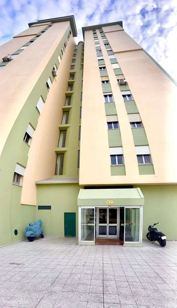 T3 transformado em T2 - vista mar - estacionamento - Torre Soleil-2