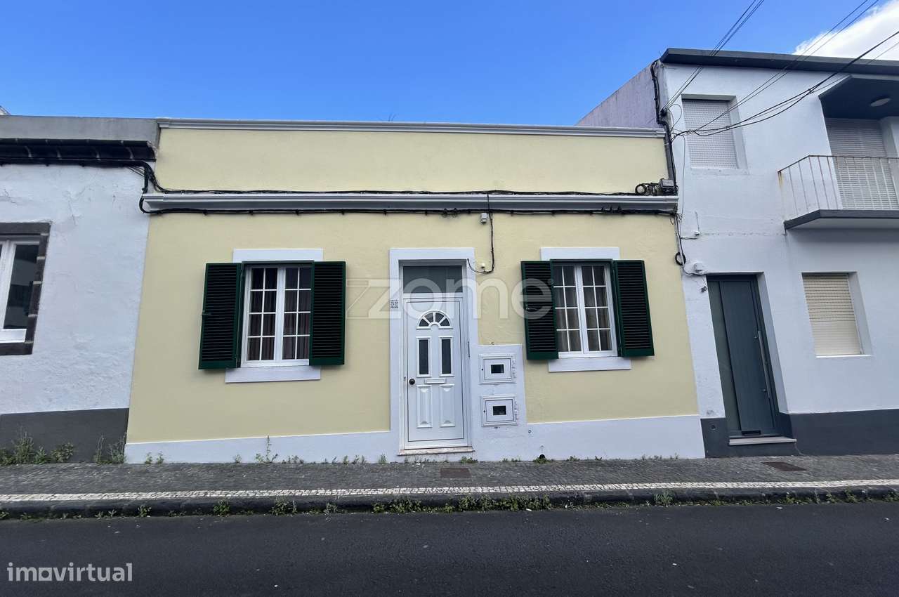 Moradia T6, freguesia de São Sebastião no concelho de Ponta Delgada - Grande imagem: 3/32