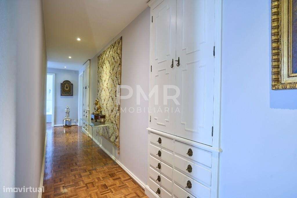 Apartamento T5 (ex T6) Avenida Estados Unidos da América-7