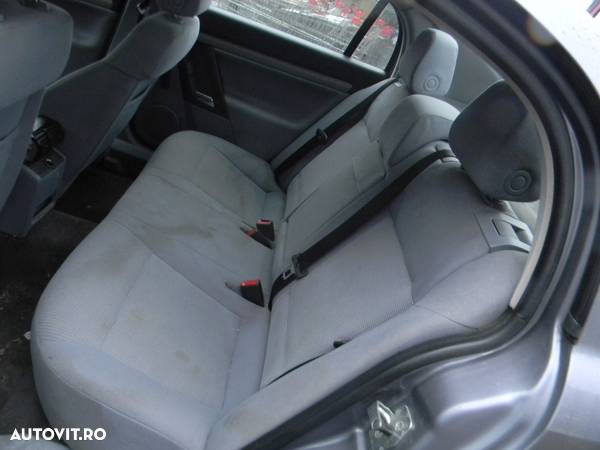 Dezmembrari  Opel VECTRA C  2002  > 2009 2.2 DTI Motorina - 37