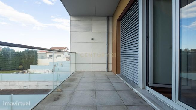 Moradia T3, com 2 suítes e 2 terraços, em condomínio fechado na Praia-40