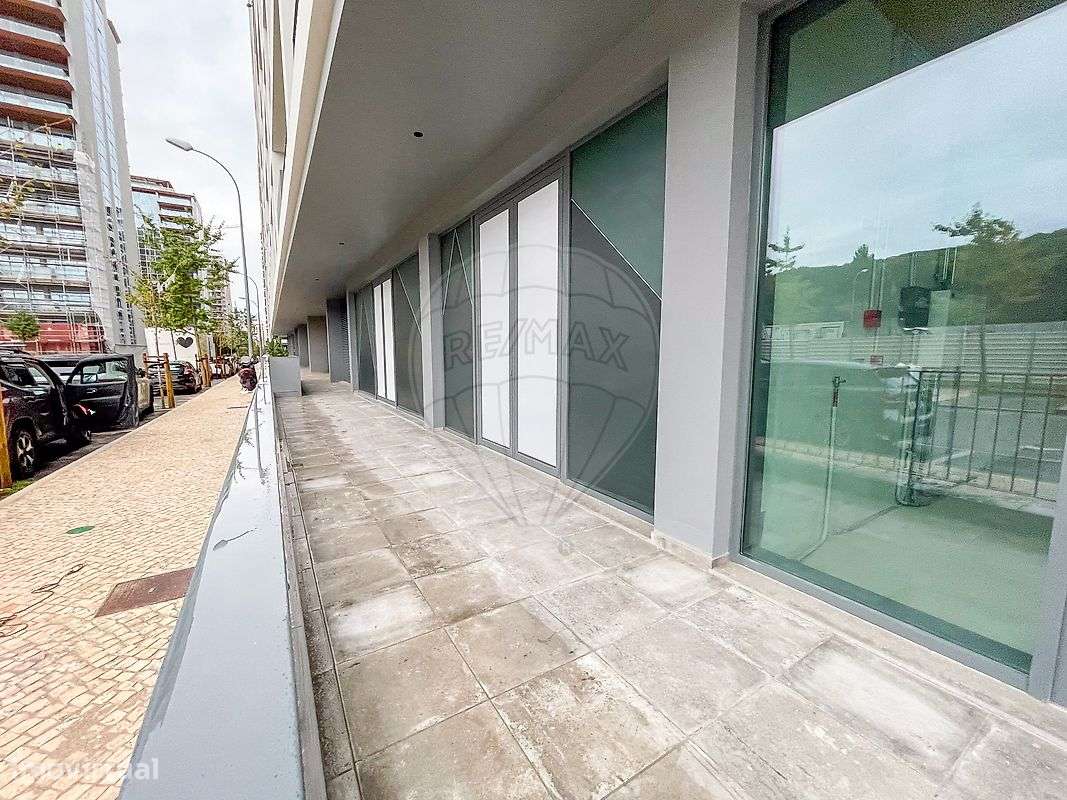 Loja  para arrendamento - Grande imagem: 2/20