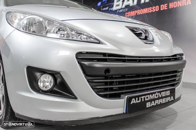 Peugeot 207 1.4 HDi Premium - 24