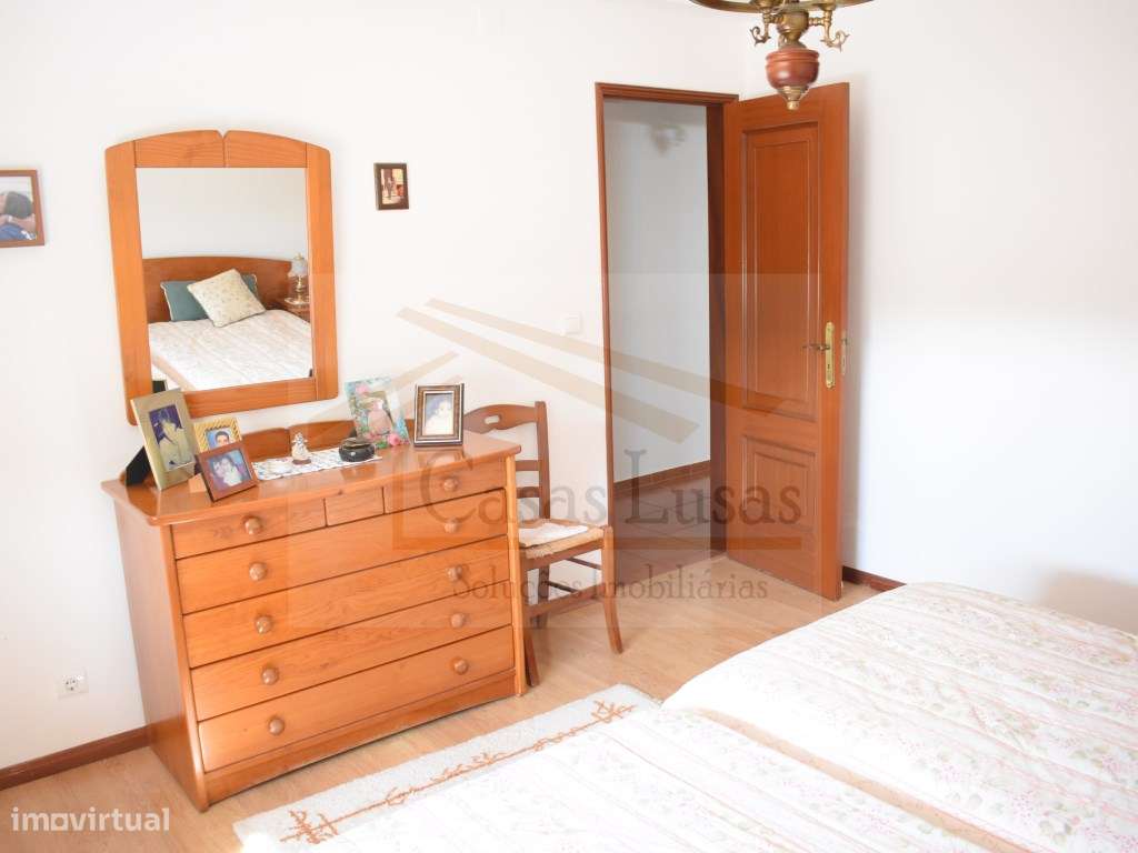 Apartamento T3 no Centro do Cadaval-13