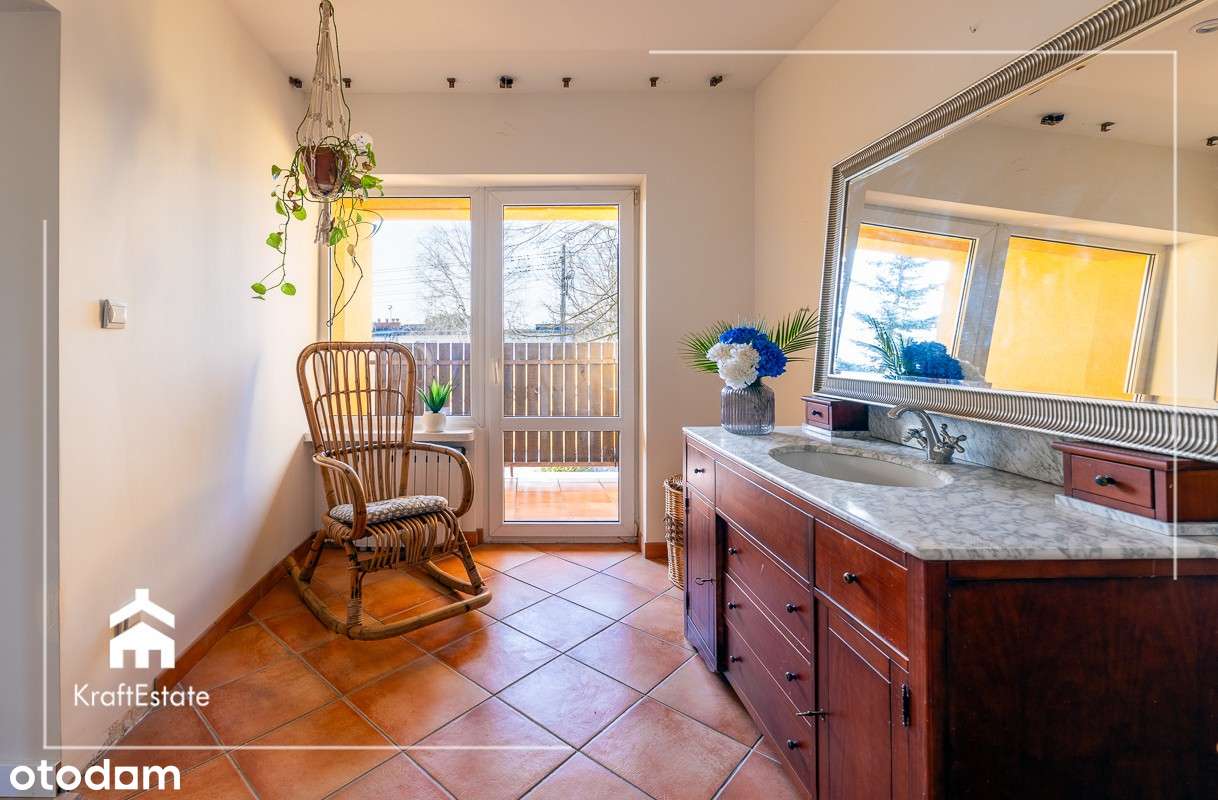 Duży Dom w Cichej Okolicy–Perfekcyjny dla Rodziny-10