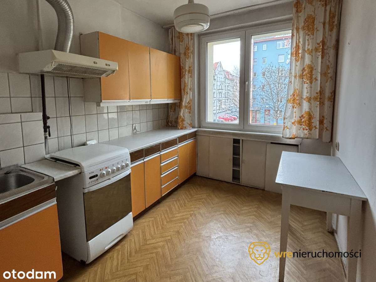 Duży Balkon | 1sze piętro | Centrum | Do remontu - Pełny obrazek: 1/7