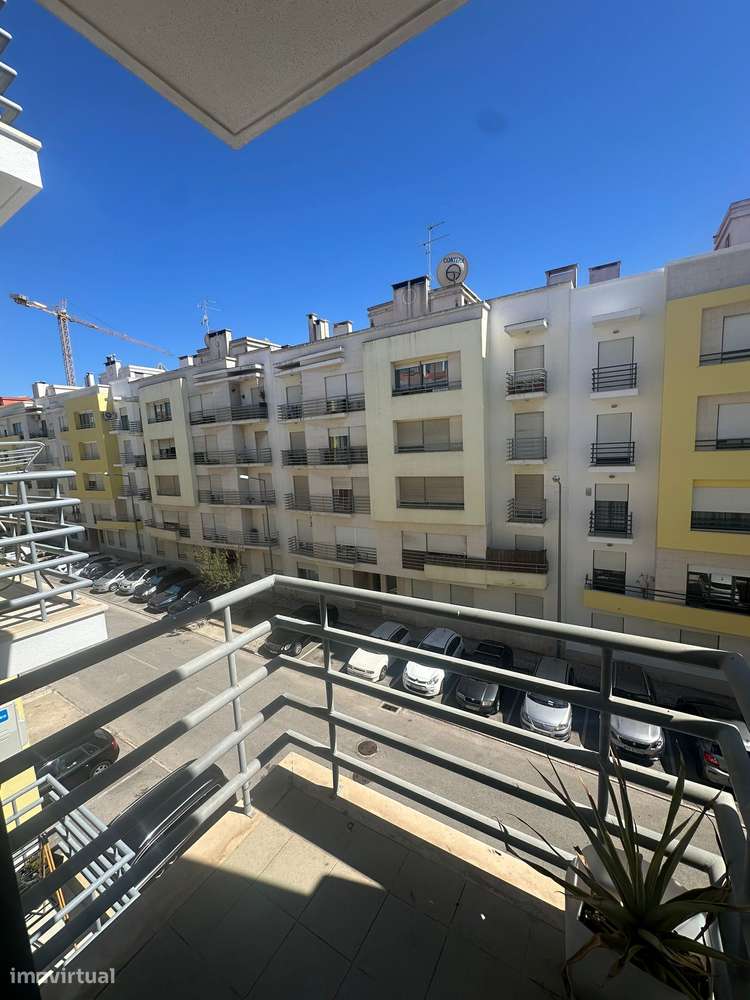 T3, parqueamento e arrecadação - Grande imagem: 1/8