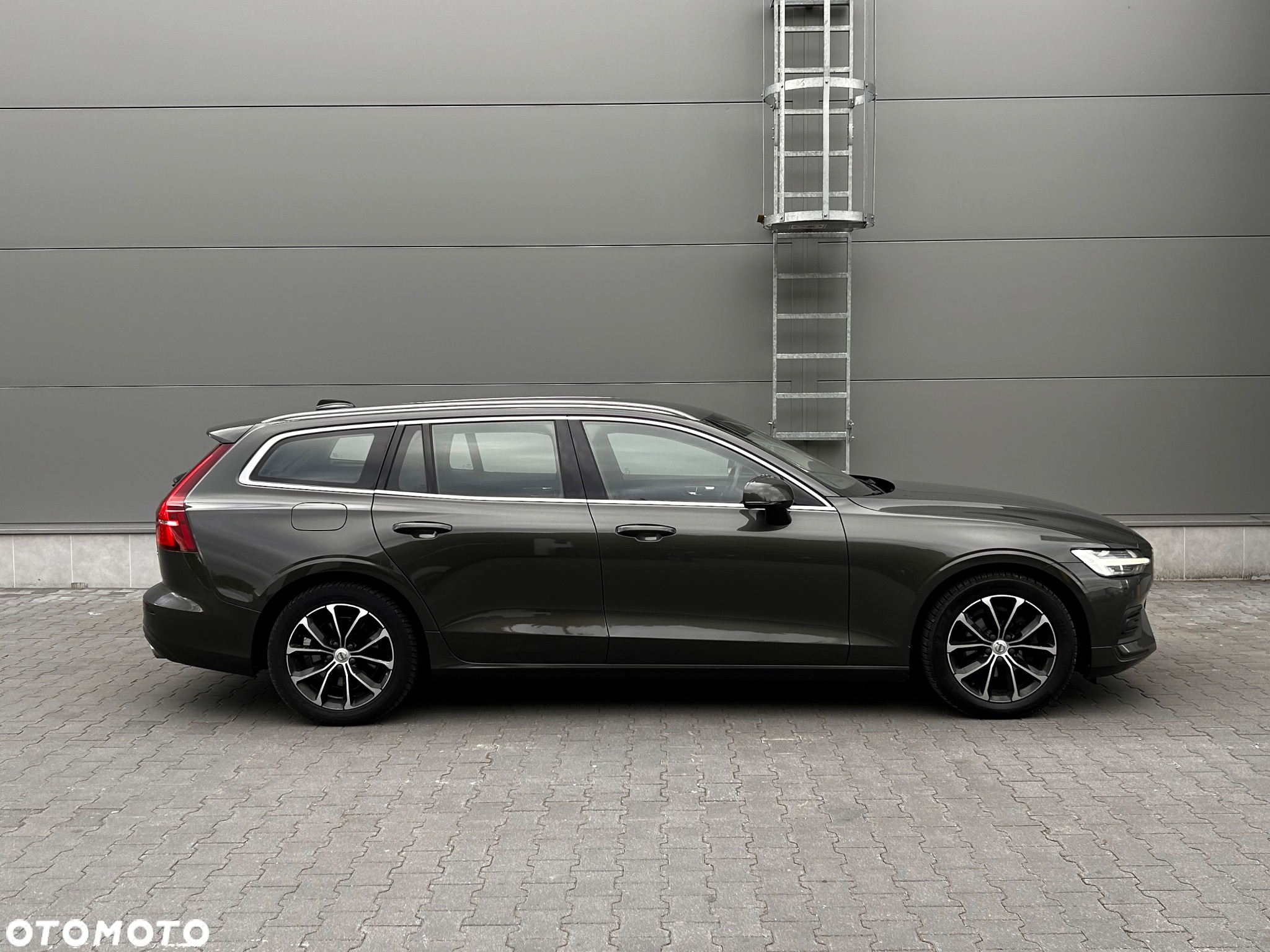 Volvo V60 D3 Momentum - 22