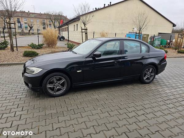 BMW Seria 3 320d - 6