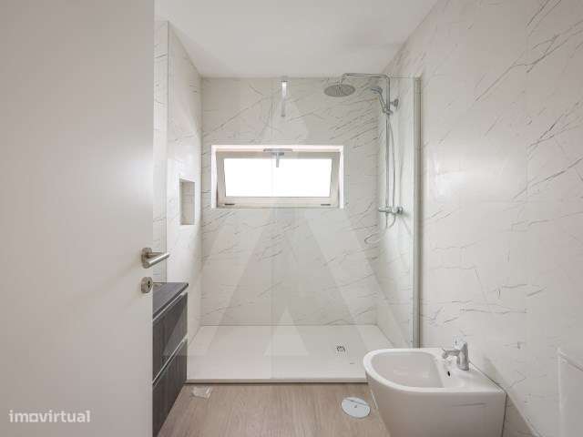 Moradia T4 + 1 de arquitetura moderna a 7 minutos do centro de Aveiro-34