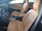 Volvo V40 Cross Country 2.0 D3 Pro - 13