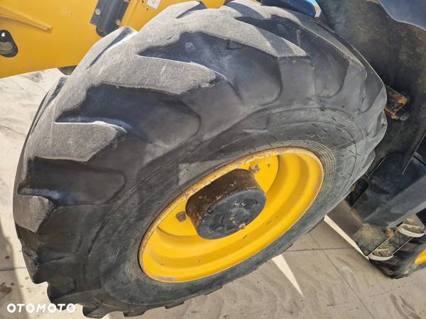 JCB 540-170 - BC21 - 22