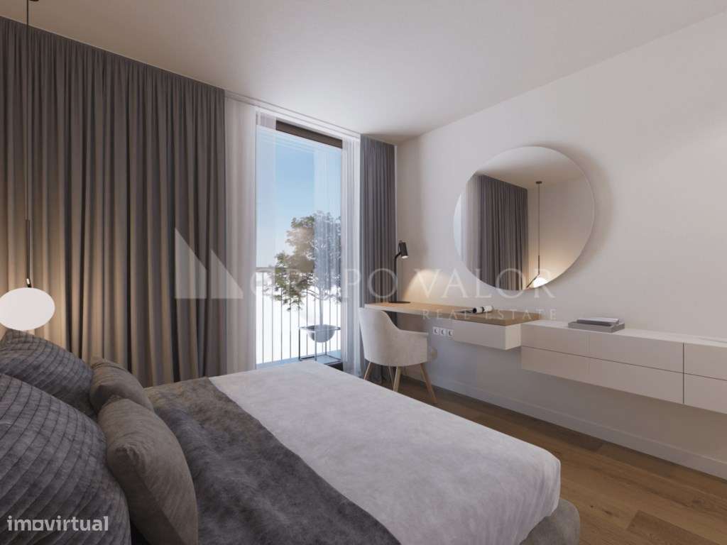 Apartamento T2 com Garagem e Arrecadação | Campo Pequeno-12