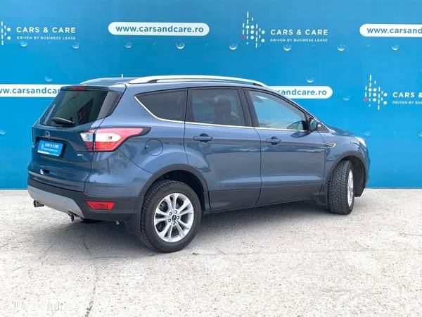 Ford Kuga - 3