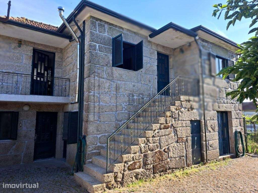 Casa de campo com vista panorâmica, excelente exposição solar – Santo - Grande imagem: 4/31